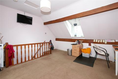 15 Dockfield Road, Shipley, BD17 7AD