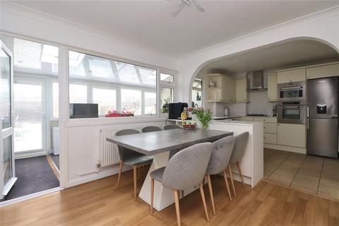 42 Priors Croft, Woking, GU22 9EZ
