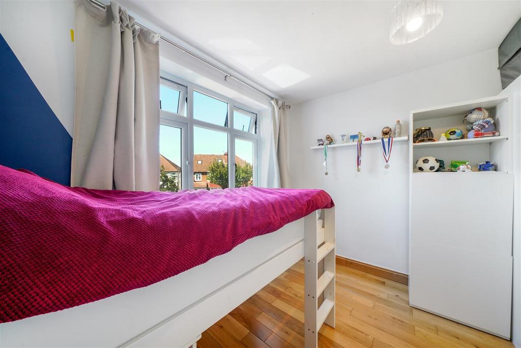 39 Carlton Avenue West - Lr KGqy Hv VT2 AKjhe SZu9.jpg