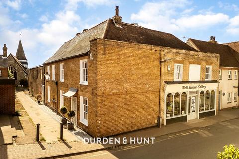 5 bedroom semi-detached house for sale, High Road, Stanford-Le-Hope, SS17