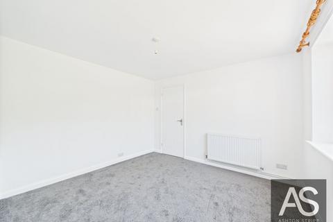 59 Coronation Gardens, Battle, TN33 0DN