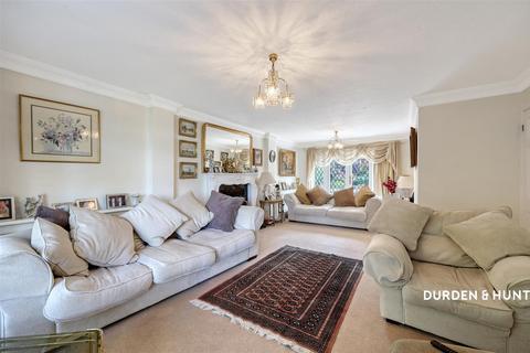 undefined, Tysea Hill, Stapleford Abbotts, RM4