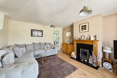 40 Briar, Tamworth, B77 4DY