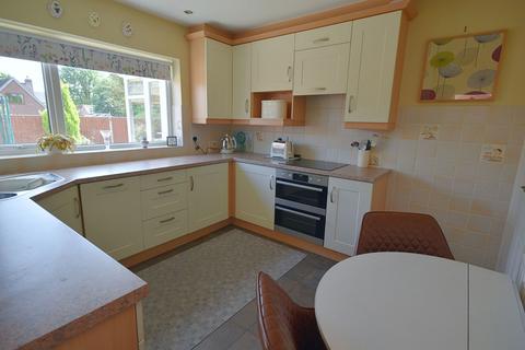 undefined, Longbow Close, Burton-on-trent DE13