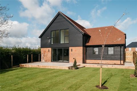 4 bedroom detached house for sale, Oak Field Gardens, Sherborne St John, RG24