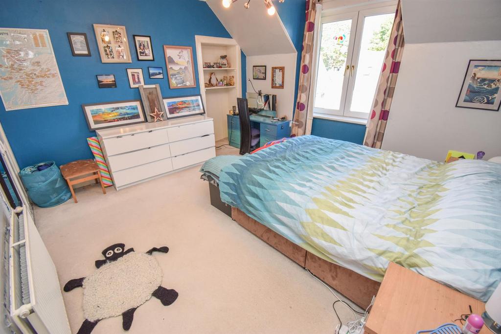 BEDROOM ONE-2.jpg