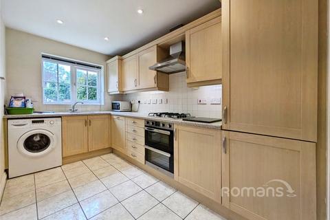 29 Wallace Grove, Three Mile Cross, Reading, RG7 1EZ
