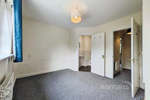 29 Wallace Grove, Three Mile Cross, Reading, RG7 1EZ