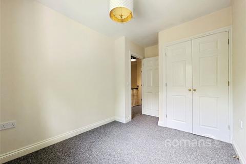 29 Wallace Grove, Three Mile Cross, Reading, RG7 1EZ