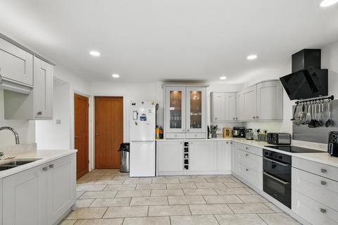 3 bedroom semi-detached house for sale, Cemetery Road, York, YO10