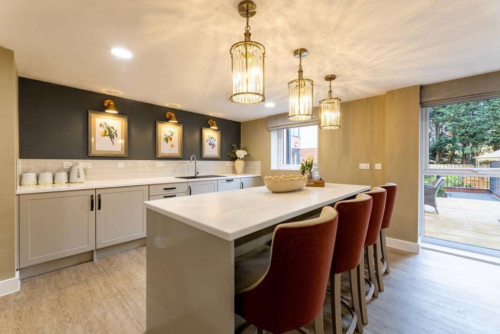Romeo Place- Homeowners Lounge