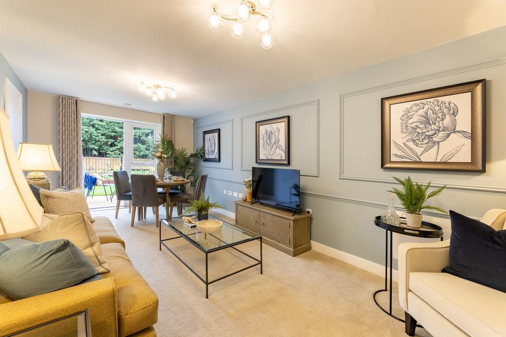 Romeo Place - Living Room