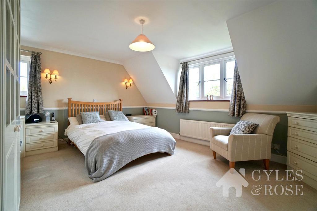 Principal bedroom