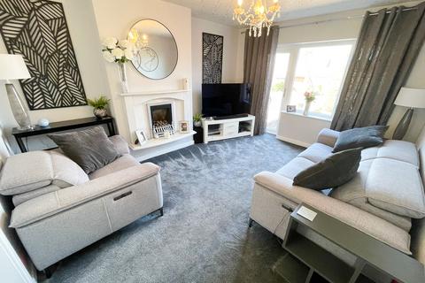 3 bedroom semi-detached house for sale, Briarley Gardens, Woodley