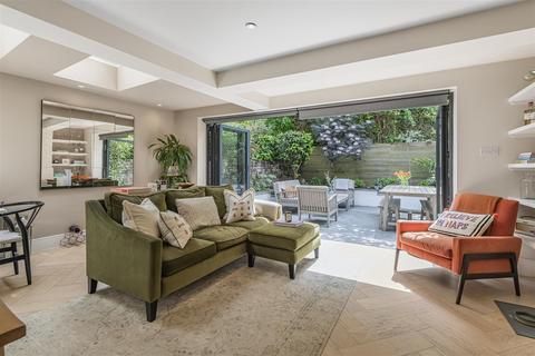 3 bedroom flat for sale, Norroy Road, Putney