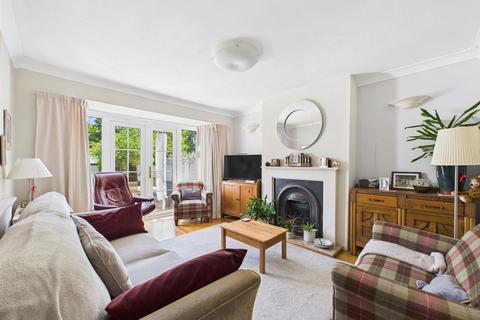 9 Vincent Road, Coulsdon, CR5 3DH
