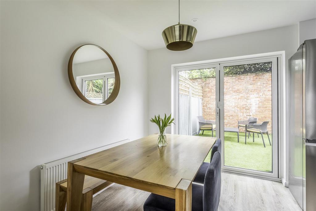 25 Westbourne Place-8.jpg