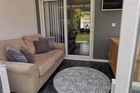 11 Cormie Close, Stoke-on-trent, ST6 6QN