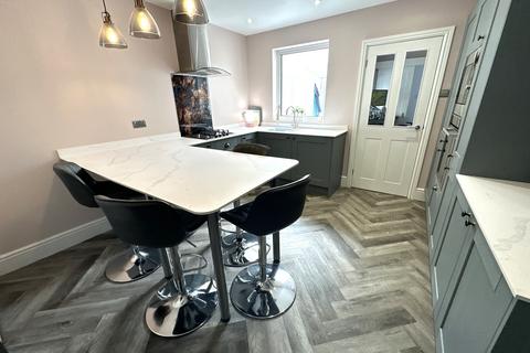 33 Beech Lane, Stretton, Burton-on-trent, DE13 0DX