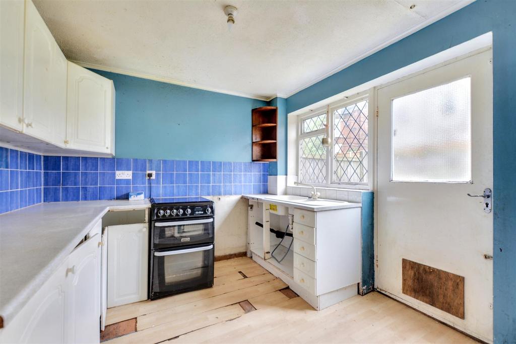 Kitchen 1.jpeg