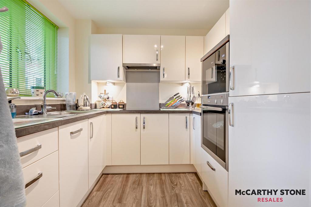 8583239-interior01-800.jpg