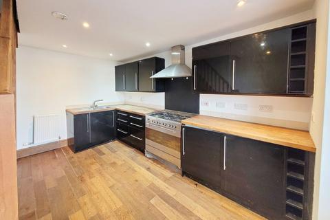3 bedroom property for sale, Main Street, Maryport CA15