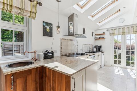 undefined, Castle Hill Road, Totternhoe, LU6
