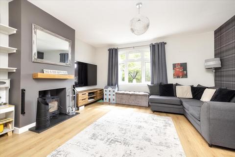 5 Eskvale Crescent, Penicuik, EH26 8JG