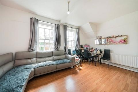 3 bedroom flat for sale, Palissy Street, London E2