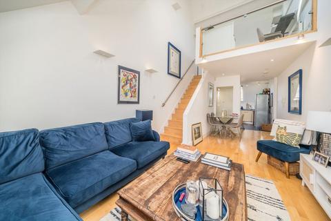 2 bedroom flat for sale, Maple Road, Surbiton KT6