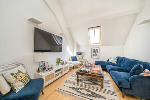2 bedroom flat for sale, Maple Road, Surbiton KT6