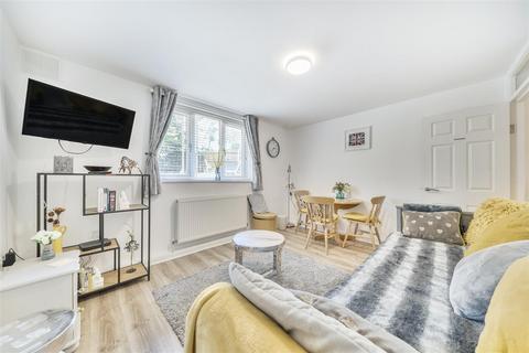 undefined, St. James Road, Surbiton