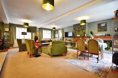 4 bedroom semi-detached house for sale, High Street, Whitchurch