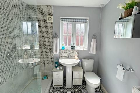 2 bedroom detached bungalow for sale, Mowbray Close, Skegness, Lincolnshire, PE25 2LP