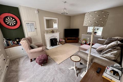 2 bedroom end of terrace house for sale, North Bank, Llandeilo