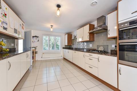 4 bedroom detached house for sale, Romsey