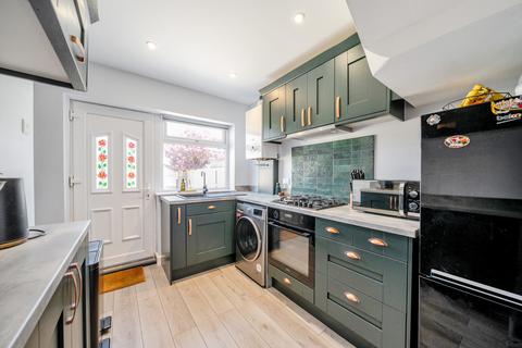 undefined, Gledhow Park Avenue, Leeds LS7