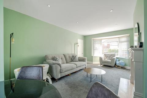 undefined, Gledhow Park Avenue, Leeds LS7