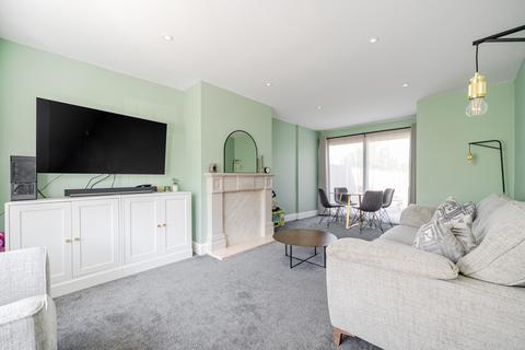 undefined, Gledhow Park Avenue, Leeds LS7