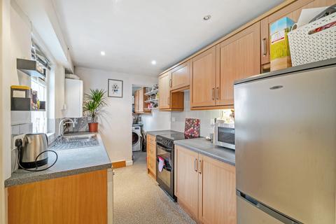 4 Wilton Grove, Leeds, LS6 4ES