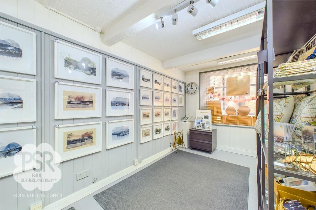 Lounge / Shop Floor