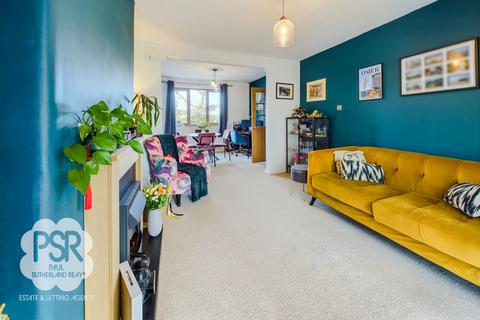 8 Bowden Crescent, New Mills, High Peak, SK22 4LN