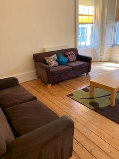5 bedroom flat to rent, Castle Street, City Centre DD1