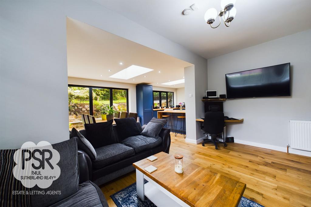 Stunning Open Plan Kitchen Living Space