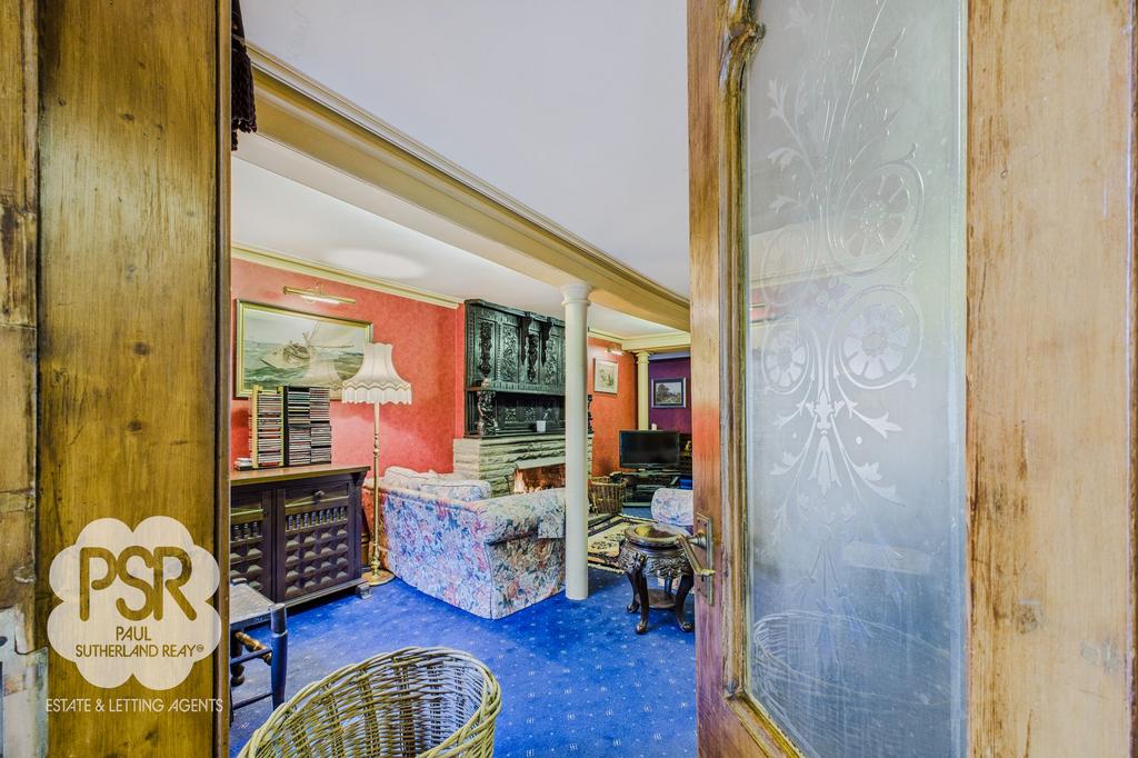 Into the Entrance Dining Hall
