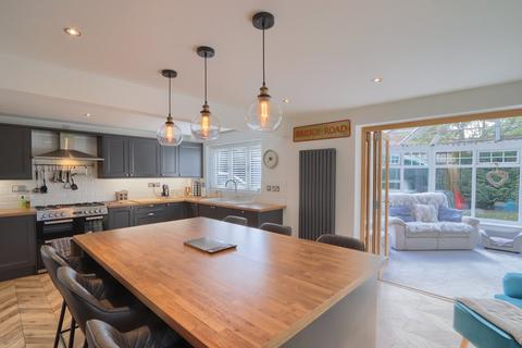 4 bedroom detached house for sale, Wroxham Close, Elm Tree