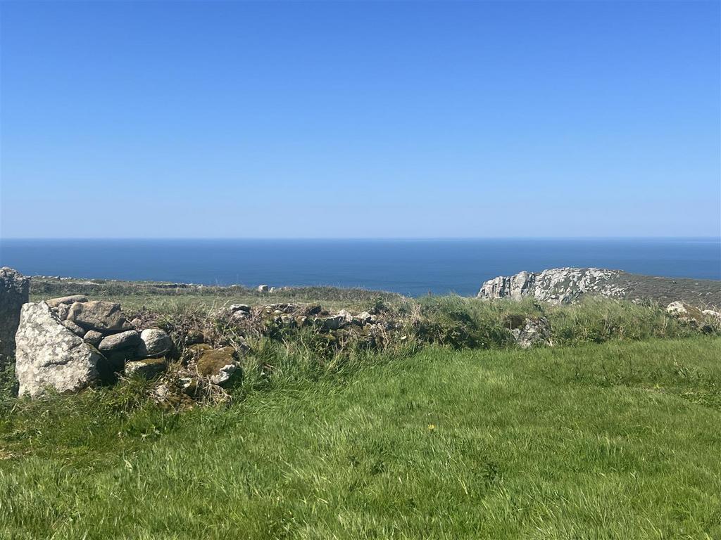Garden, Land &amp; Views