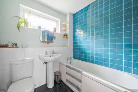 25 Maple Drive, Kings Worthy, Winchester, SO23 7NG
