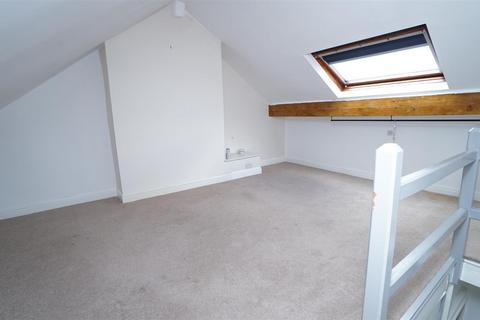 57 Hatfield Road, Bradford, BD2 4QX