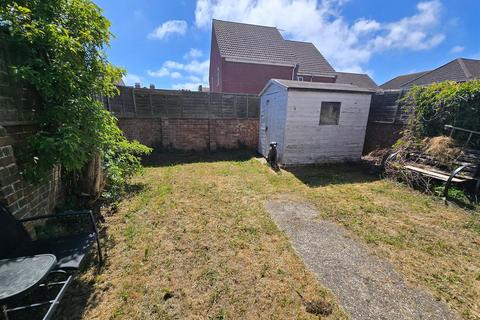 1 Maidstone Road, Lowestoft, NR32 2AY